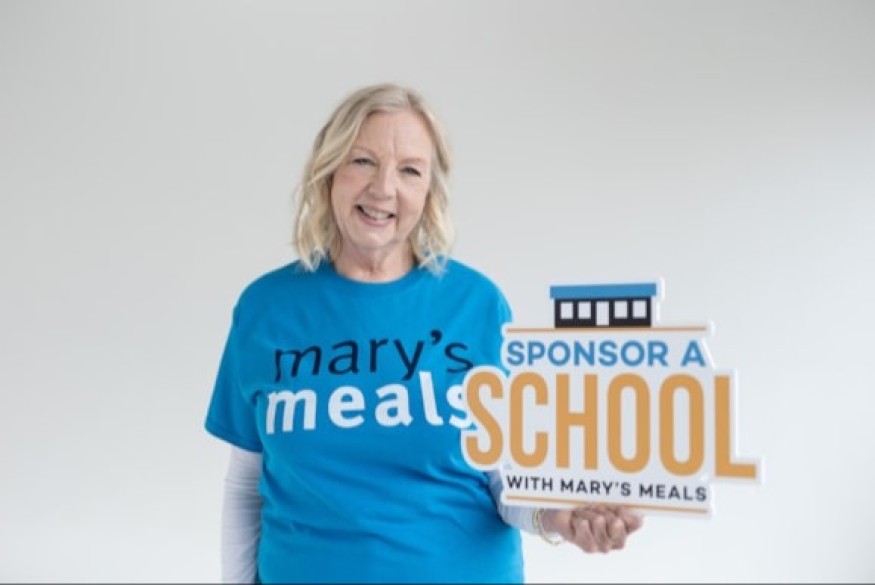 Deborah Meaden says “I’m in” to Sponsor A School project
