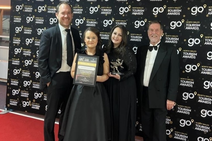 Welsh Mountain Zoo presented with Services to Tourism award