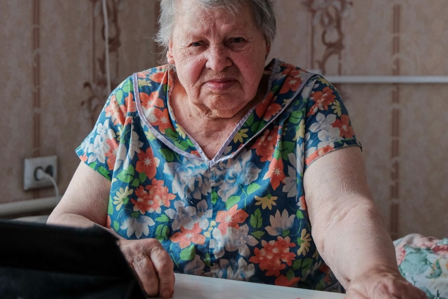 Grant helps older tenants in North Wales go digital