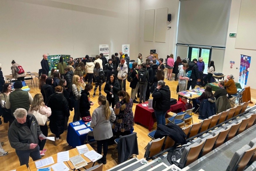 Coleg Cambria to host Welsh Bacc volunteering fairs