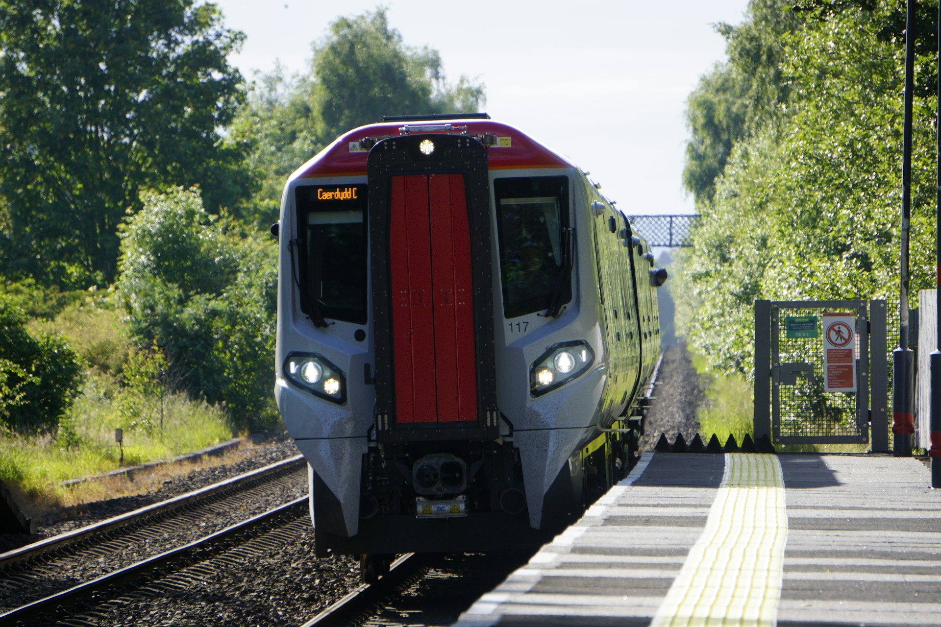 sam-_Memo8Tw-PY-unsplash.jpg (564 KB)